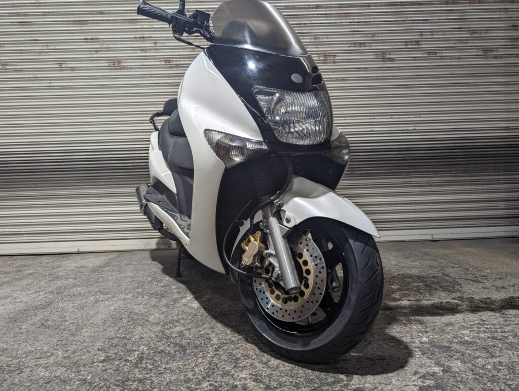 マジェスティ125　 専用　12LED テールユニット　 簡単取付 マジェスティ125 12LED テールユニット ＋20LEDハイマウント ヤマハ